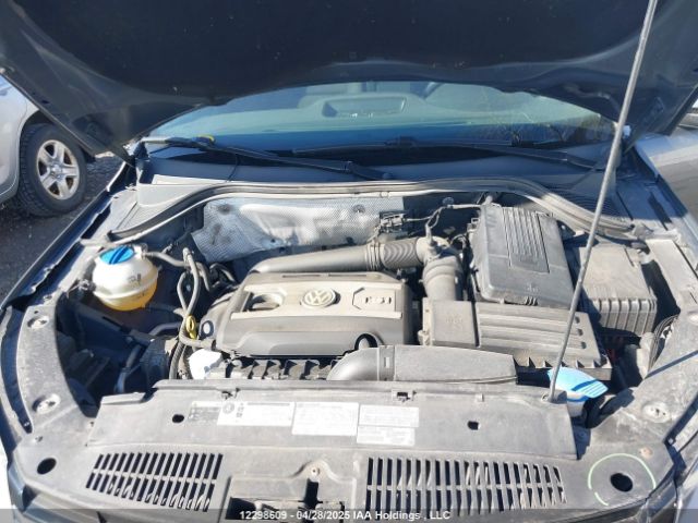 WVGJV3AX8EW570914 Volkswagen 2014