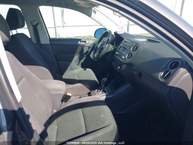 WVGJV3AX8EW570914 Volkswagen 2014