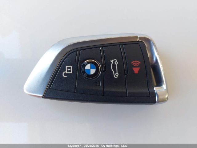 5UXKR0C32H0V80320 BMW 2017