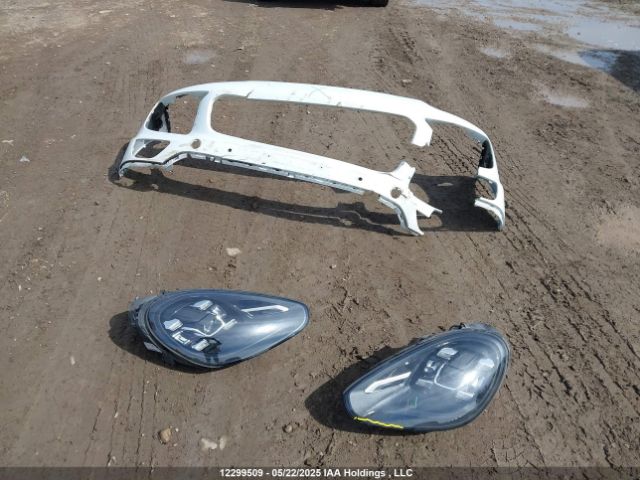 WP1AA2A28HKA86444 Porsche 2017