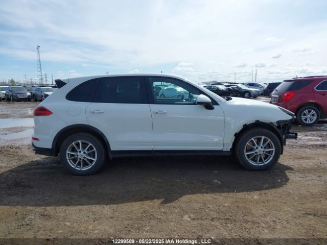 WP1AA2A28HKA86444 Porsche 2017