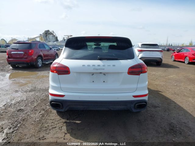 WP1AA2A28HKA86444 Porsche 2017