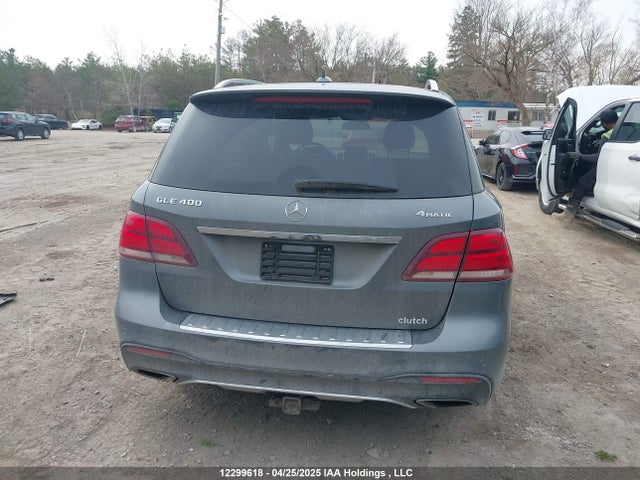 4JGDA5GB8JB128779 Mercedes-Benz m276