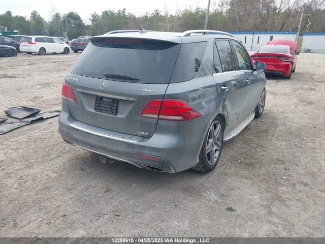 4JGDA5GB8JB128779 Mercedes-Benz m276