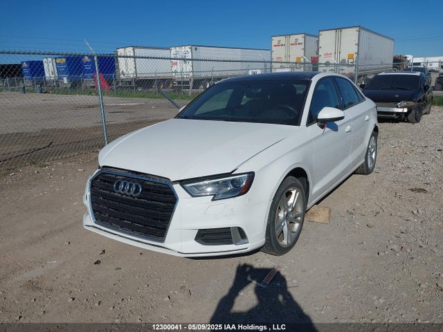 Audi A3 2017 WAUAUGFF0H1055452 Image 2