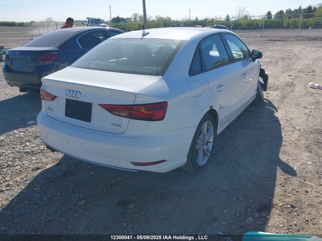 Audi A3 2017 WAUAUGFF0H1055452 Image 4