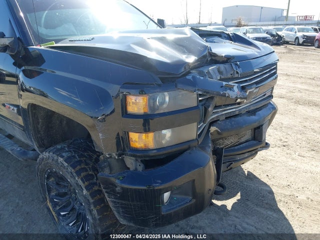 1GC1KWEY9JF131037 Chevrolet l5p - direct injection, duramax, gen 5, var 1