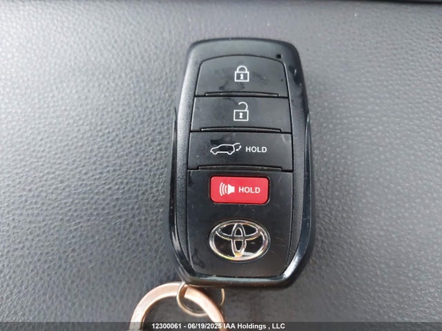 5TDAAAB5XRS008892 Toyota t24a-fts