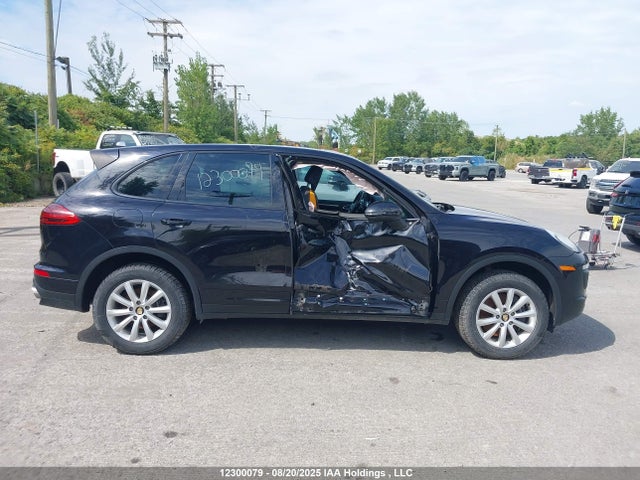 Porsche Cayenne 2017 WP1AA2A27HKA86614 Image 14