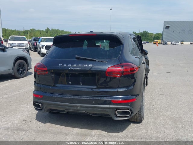 Porsche Cayenne 2017 WP1AA2A27HKA86614 Image 17