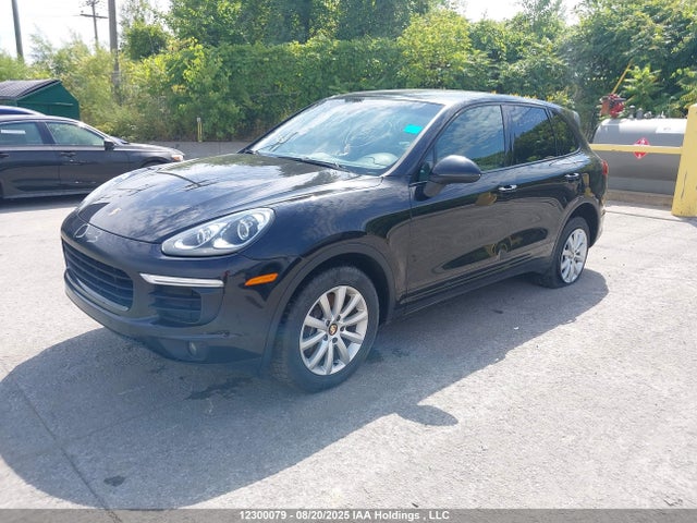 Porsche Cayenne 2017 WP1AA2A27HKA86614 Image 2