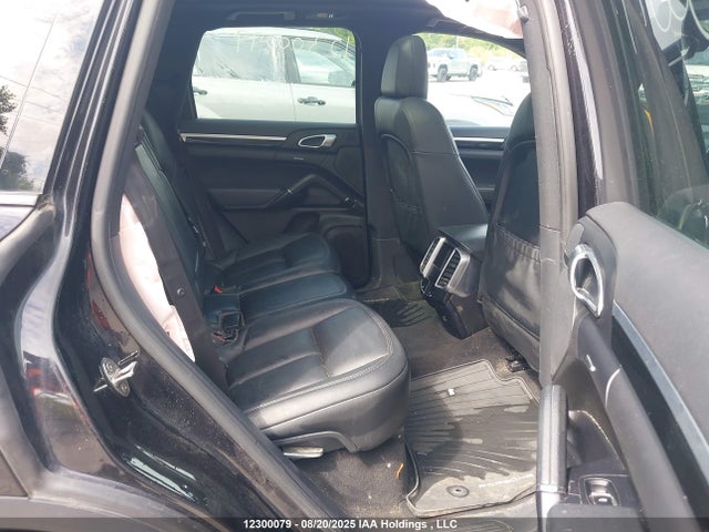 Porsche Cayenne 2017 WP1AA2A27HKA86614 Image 8