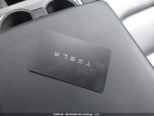 5YJ3E1EA0NF249039 Tesla MODEL 3