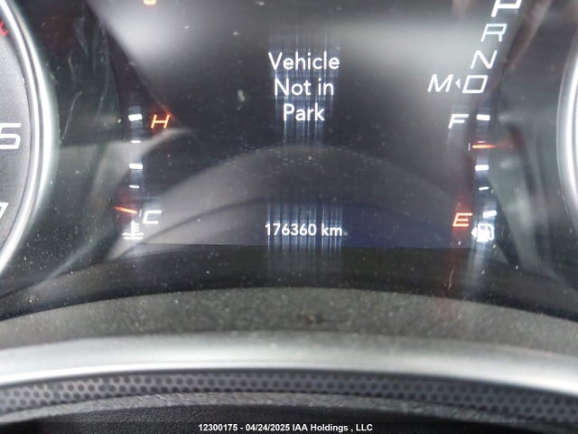 2C3CDXJG0GH238009 Dodge 2016