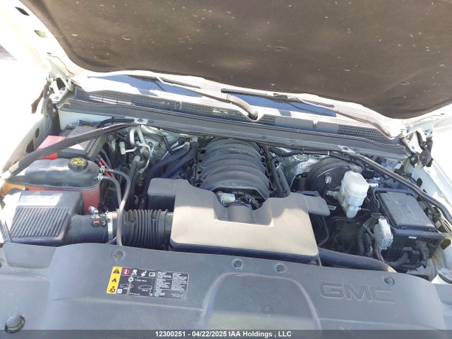 1GKS2HKJ9JR148544 GMC Yukon Xl Denali Denali