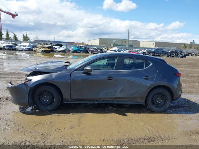 JM1BPAKM4R1703750 Mazda 3 Select Sport