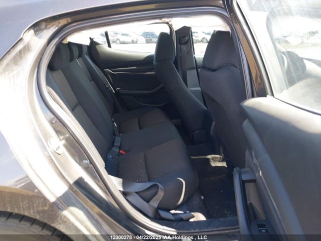 JM1BPAKM4R1703750 Mazda 3 Select Sport