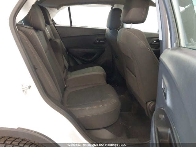 KL7CJNSMXNB528788 Chevrolet le2