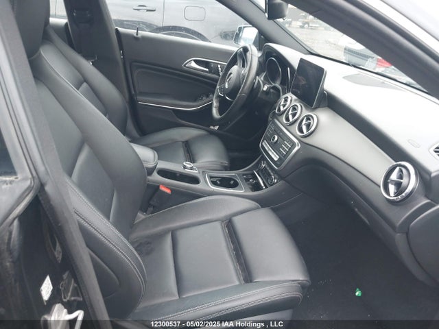 WDDSJ4GB9JN546116 Mercedes-Benz CLA-Class