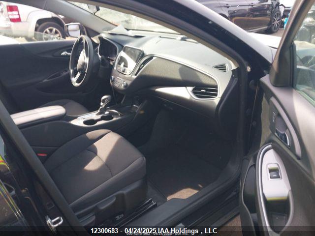 1G1ZD5ST5NF168021 Chevrolet MALIBU LT