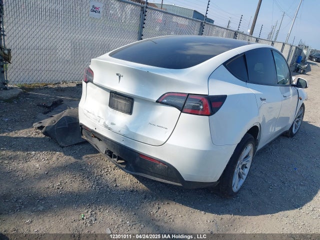 5YJYGDEE3MF175862 Tesla Model Y