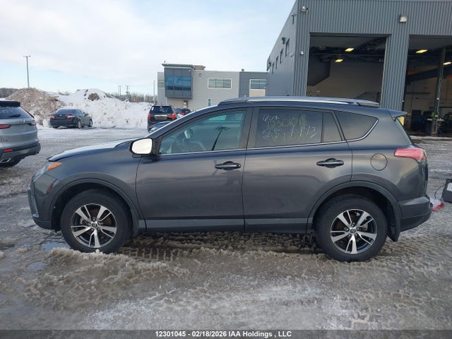 Aukcja sprzedaży 2018 Toyota Rav4, vin: 2T3WFREV5JW492409, numer aukcji: 12301045