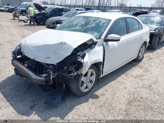 2013 Volkswagen Jetta 2.0 Tdi Comfortline მანქანა იყიდება აუქციონზე, vin: 3VWDL7AJ4DM202591, აუქციონის ნომერი: 12301115
