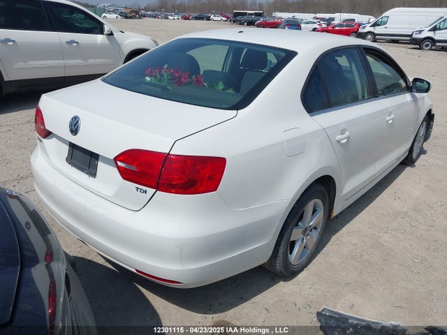 2013 Volkswagen Jetta 2.0 Tdi Comfortline მანქანა იყიდება აუქციონზე, vin: 3VWDL7AJ4DM202591, აუქციონის ნომერი: 12301115