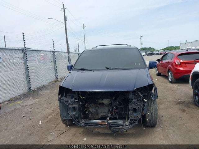 2C4RC1CGXGR215141 Chrysler Town and Country