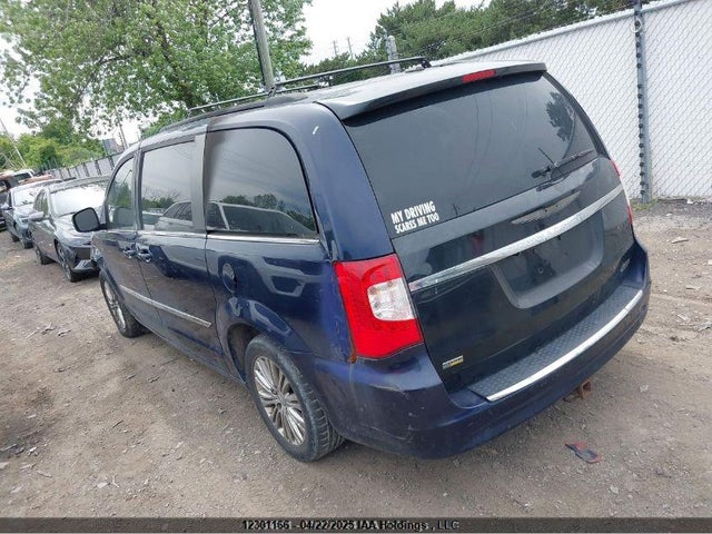 2C4RC1CGXGR215141 Chrysler Town and Country