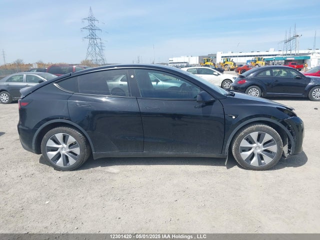 7SAYGDED0RF990053 Tesla Model Y