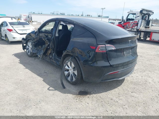 7SAYGDED0RF990053 Tesla Model Y