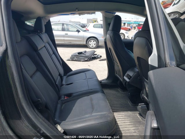 7SAYGDED0RF990053 Tesla Model Y