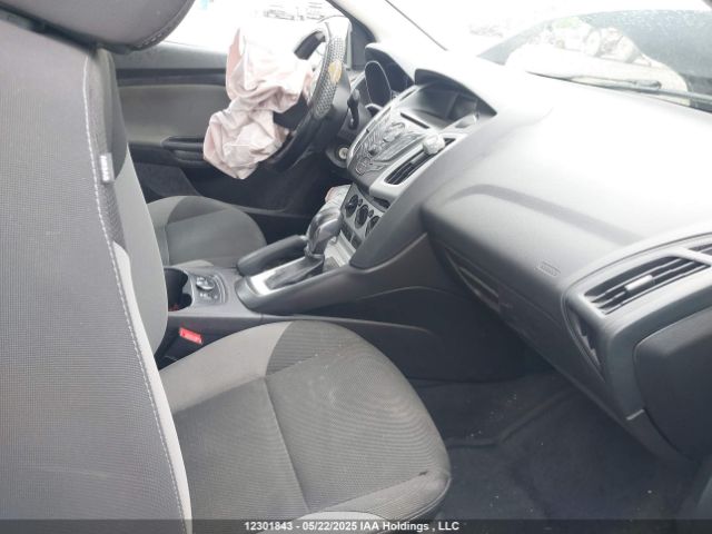 1FADP3F28EL394351 Ford FOCUS SE
