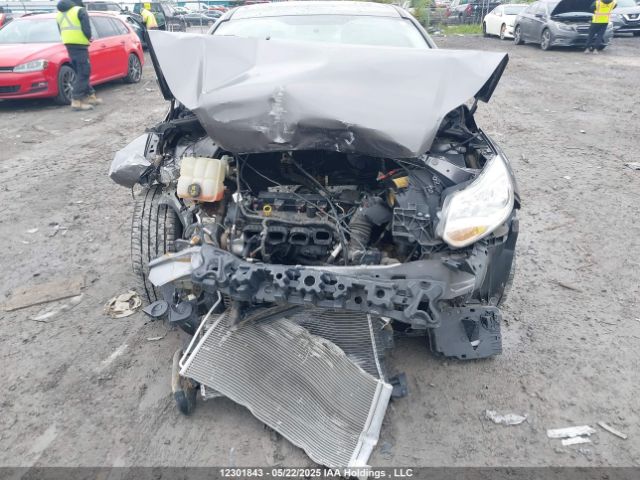 1FADP3F28EL394351 Ford FOCUS SE