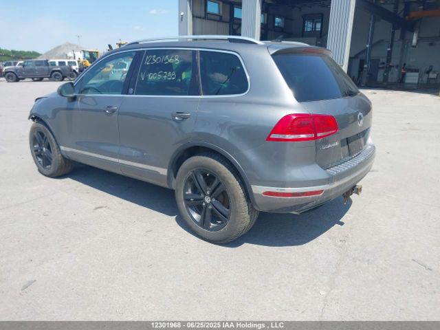 WVGRF7BP7HD005799 Volkswagen Touareg