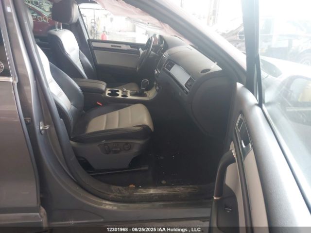 WVGRF7BP7HD005799 Volkswagen Touareg
