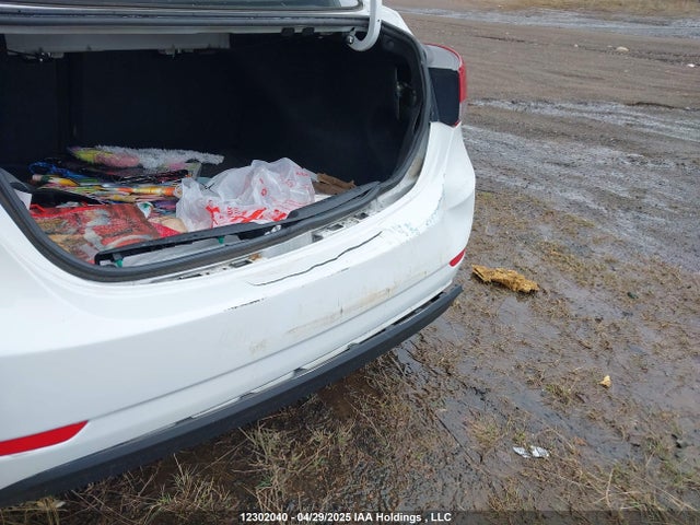 Hyundai dohc mpi nu 2016 5NPDH4AE7GH660514 Image 12