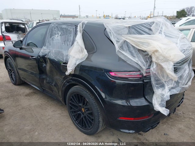 Porsche Cayenne 2023 WP1AG2AY9PDA19051 Image 3