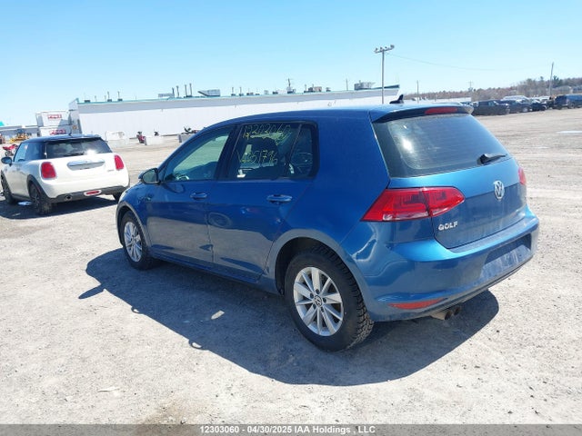 3VW217AU8FM051796 Volkswagen 2015
