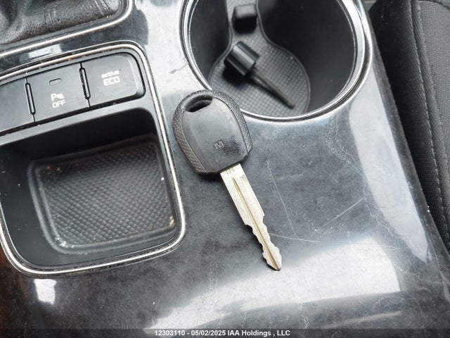 5XYKT3A68EG502308 KIA SORENTO LX
