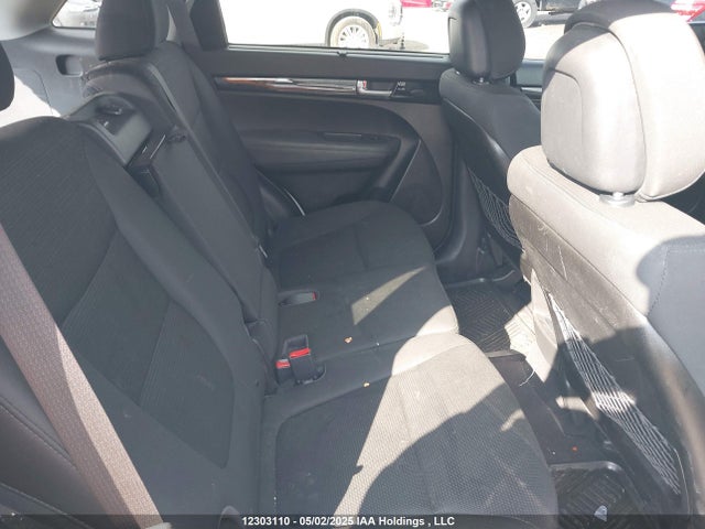 5XYKT3A68EG502308 KIA SORENTO LX