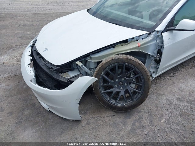 5YJ3E1EBXSF875170 Tesla MODEL 3