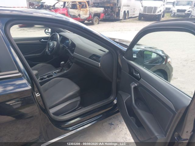 3VWE57BU2MM073693 Volkswagen tsi