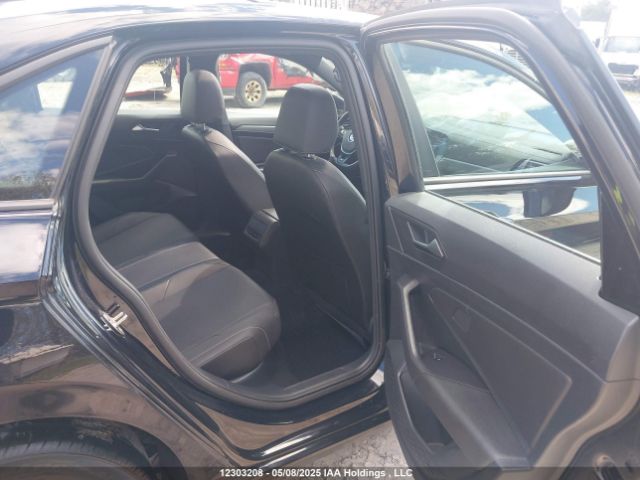 3VWE57BU2MM073693 Volkswagen tsi