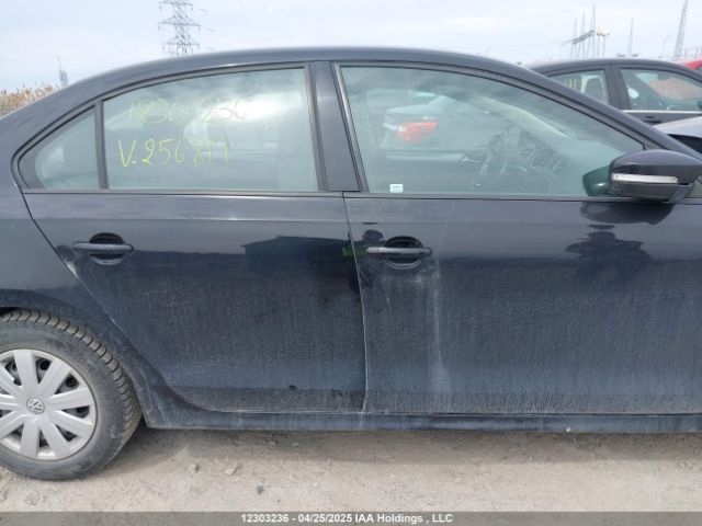 3VW267AJXGM256819 Volkswagen 2016