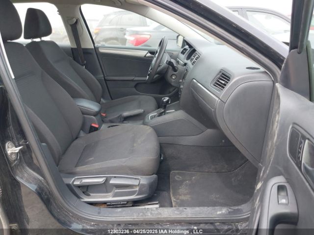 3VW267AJXGM256819 Volkswagen 2016