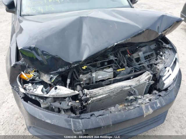 3VW267AJXGM256819 Volkswagen 2016