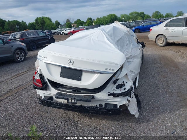 55SWF6EB8LU330933 Mercedes-Benz m276