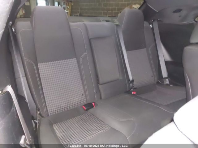 2C3CDZAG1FH774722 Dodge Challenger Sxt